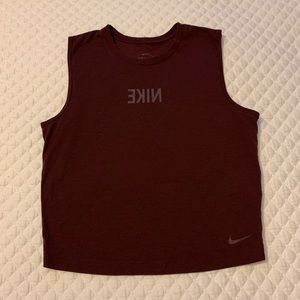 Nike Crop Top